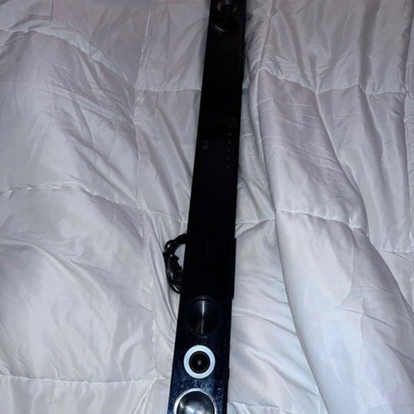 LG 2.0 Channel Sound Bar Speaker 160W Model NB2420A W/REMOTE - Picture 4 of 9